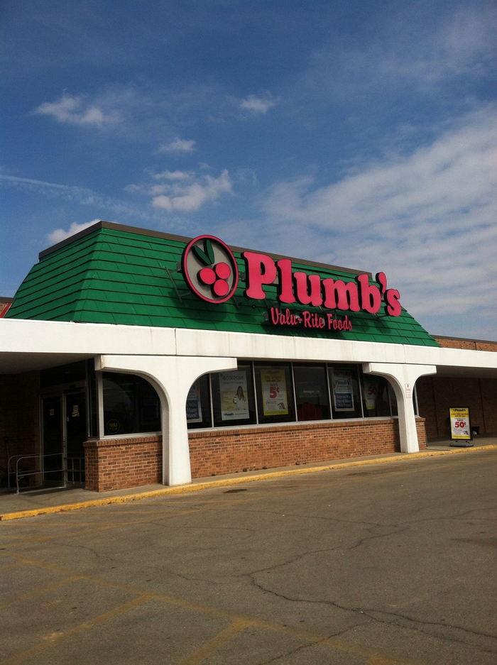 Plumbs Supermarket - Comstock Park Store